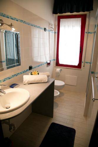 Bagno appartamenti Letojanni casa putti
